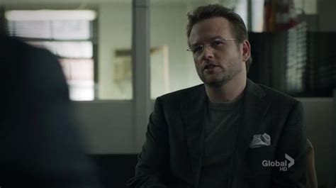 intitle index of elementary s01e01